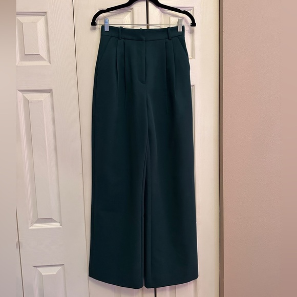Curve Love A&F Sloane Tailored Wide Leg Pant Green - Picture 2 of 5